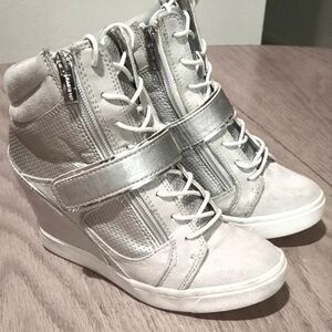 Jennifer Lopez Size 6 Fashion Boots